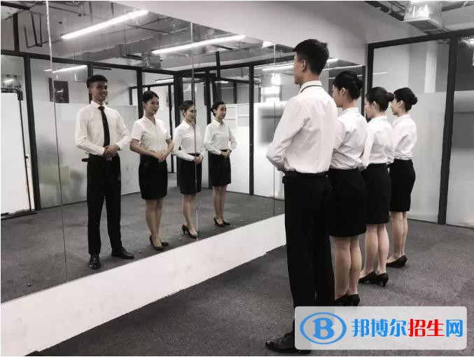 兰州2022年航空服务学校都能学什么
