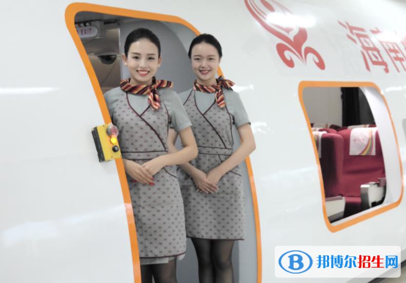 兰州2022年航空服务学校多少钱
