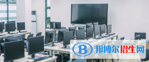成都2022年读计算机学校哪个专业好