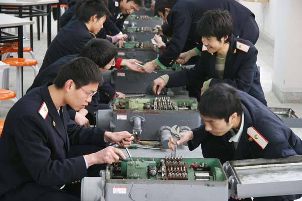 江苏2022年初中生能学铁路学校吗