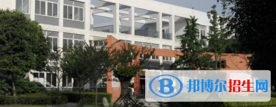 成都2022年设有计算机学校的公办大专学校