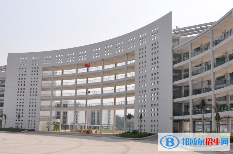 邯郸2022年中专和大专哪个好