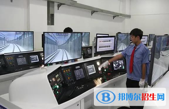 甘肃2022年轨道交通学校有男生吗