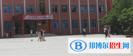 成都2022年初中生上计算机学校好吗