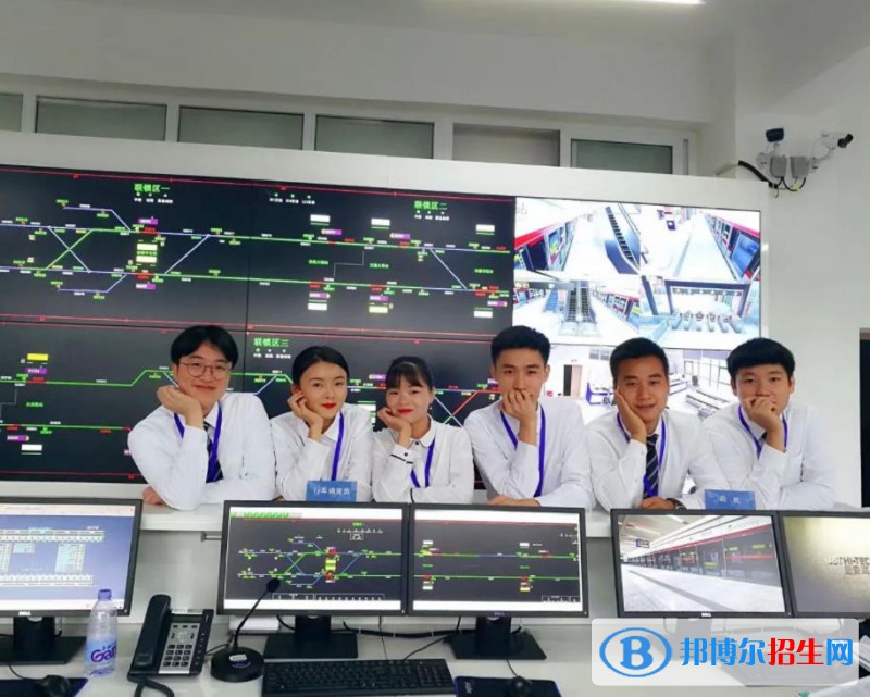 甘肃2022年男生读轨道交通学校学什么好