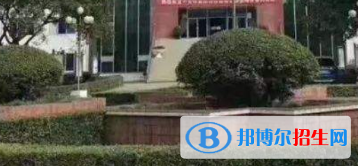 成都2022年初中生上计算机学校好不好