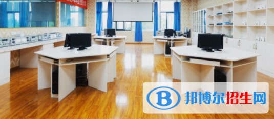 成都2022年男生上什么计算机学校好