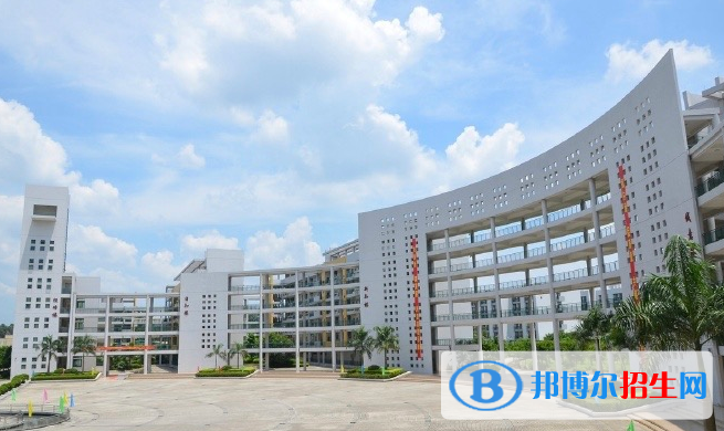石家庄新世纪中等专业学校怎么样、好不好