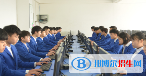 成都2022年女生上计算机学校学什么好