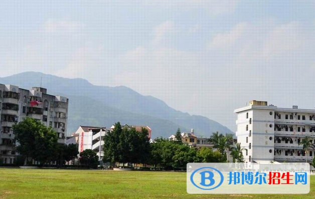 乐山市中区育贤中等职业学校2022年报名条件、招生对象