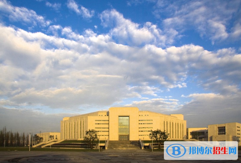 眉山电子职业技术学校2022年学费、收费多少 