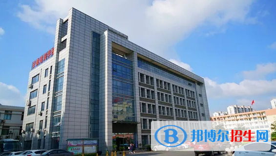 贵阳2022年男生读什么中专学校