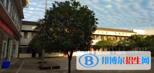 成都庄园机电职业技术学校2022年宿舍条件