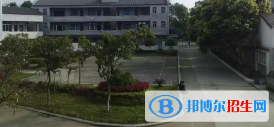 成都庄园机电职业技术学校2022年招生办联系电话