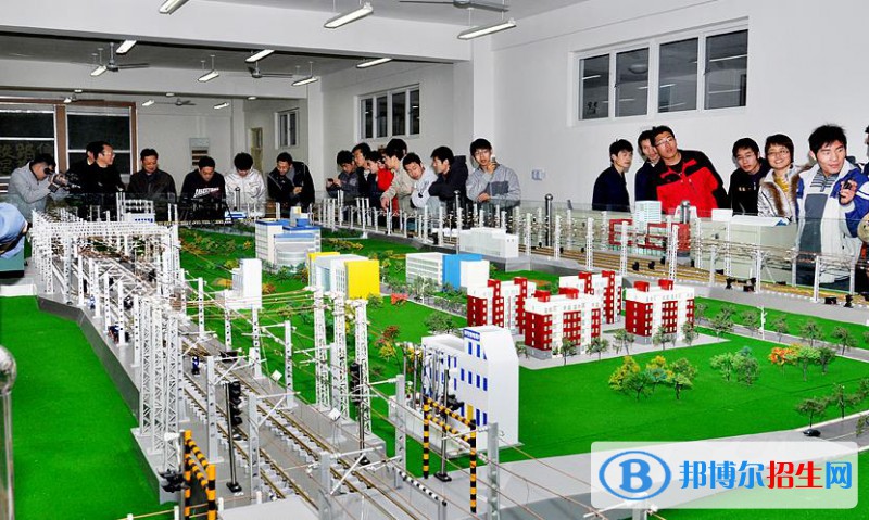 兰州2022年轨道交通学校什么专业适合男生
