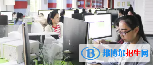 成都2022年读计算机学校好吗