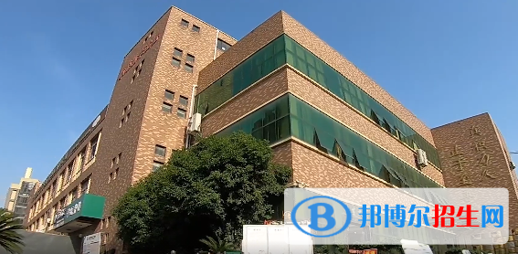 杭州现代技工学校1