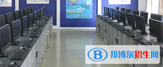 成都2022年计算机学校多少钱