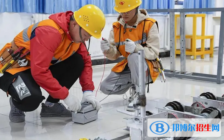 贵阳2022年中专有什么专业适合男孩子