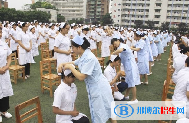 重庆护士学校2022年招生办联系电话