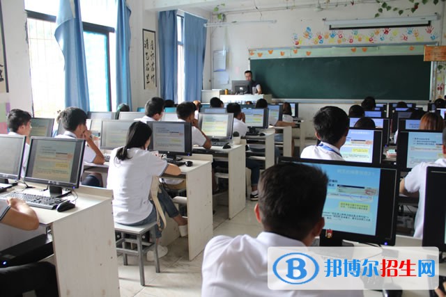 河北2022年初中生可以上的计算机学校