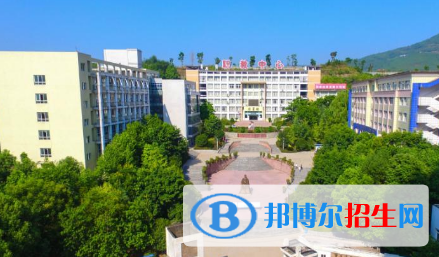 重庆2022年现在读什么电子商务学校好