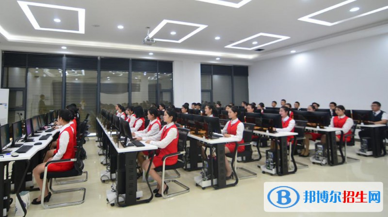 兰州2022年女生学轨道交通学校