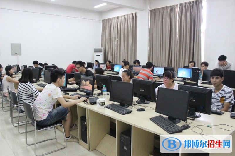 河北2022年适合男生的计算机学校