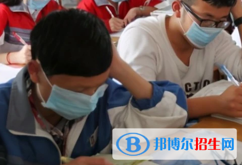 南充市潆溪高级职业中学2022年有哪些专业