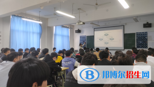 河北2022年男生读什么计算机学校好