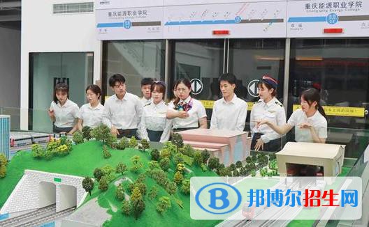 兰州2022年怎么读轨道交通学校