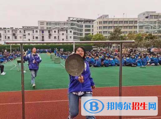 扬州生活科技学校2022年招生联系电话