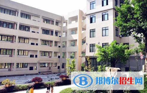 云南大理农业学校2022年学费、收费多少