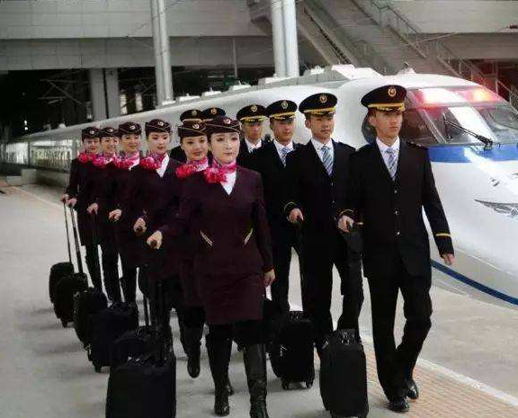 南京2022年男生读铁路学校有前途吗