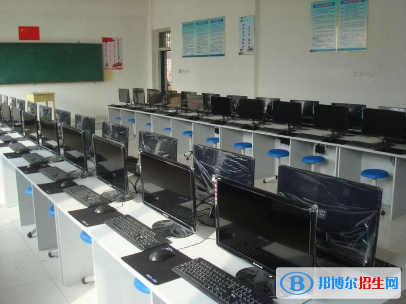 河北2022年计算机学校学什么好找工作