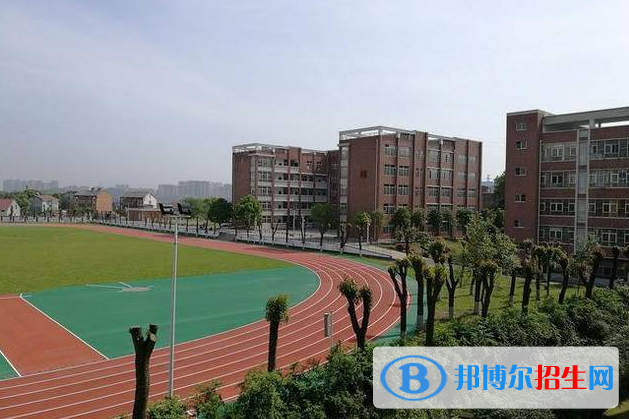 云南经贸外事学校2022年学费、收费多少