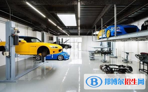 甘肃2022年汽修学校好还是职高好