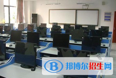 河北2022年计算机学校多少钱