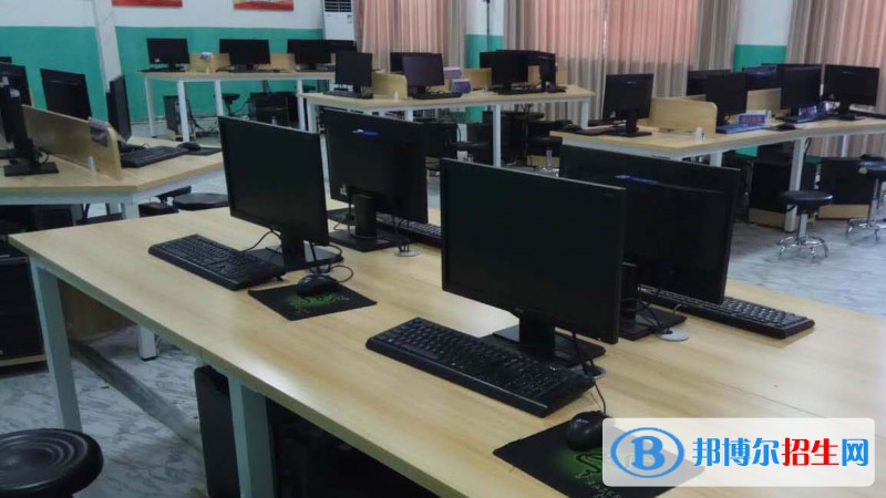 河北2022年哪里有计算机学校