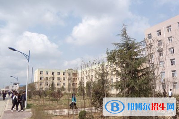 西安机电科技技师学院2022年学费