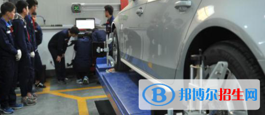 成都2022年初中生能读汽修学校吗