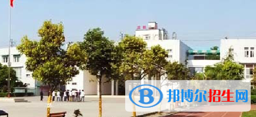 成都2022年适合男生的汽修学校