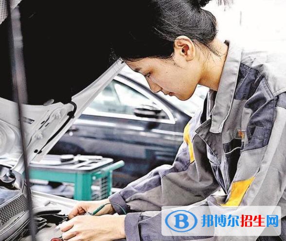 甘肃2022年女生学汽修学校好找工作吗