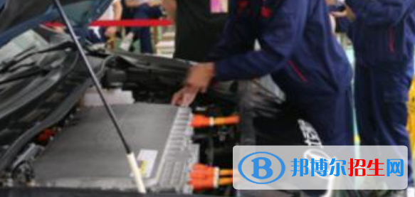 成都2022年汽修学校专业有哪些