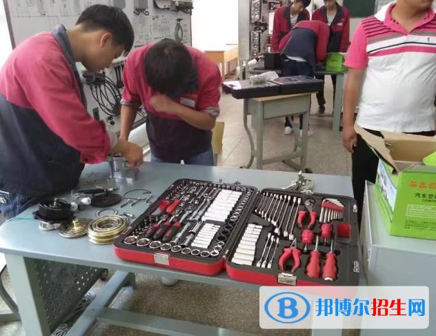 甘肃2022年怎么样才能学好汽修学校