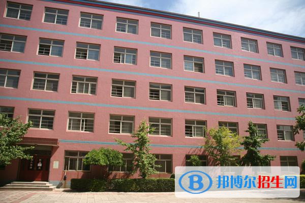 云南省化工高级技工学校2022年学费、收费多少