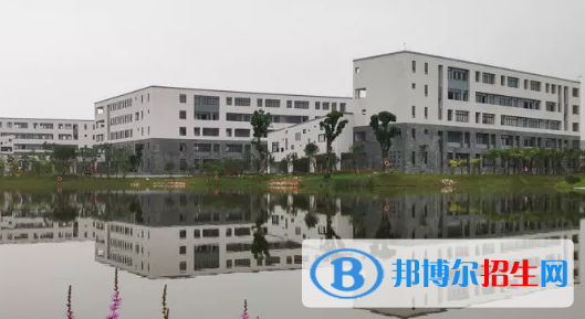 云南省化工高级技工学校2022年招生办联系电话