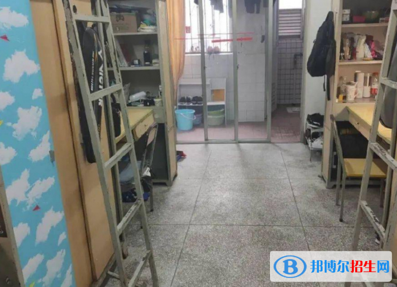 重庆现代技工学校2022年宿舍条件