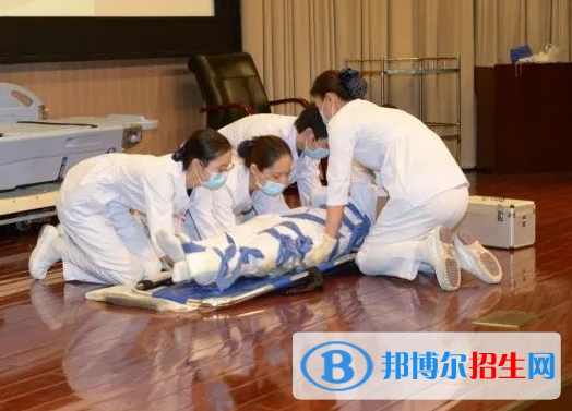 重庆2022年护理学校里面都有哪些专业