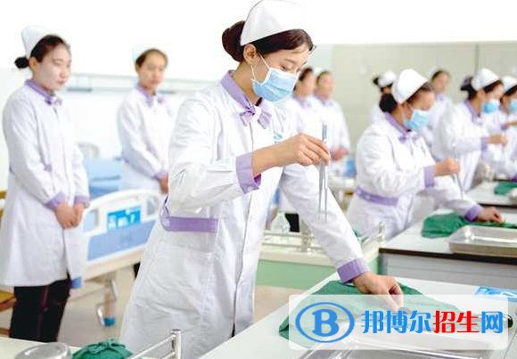 重庆2022年读护理学校有什么专业